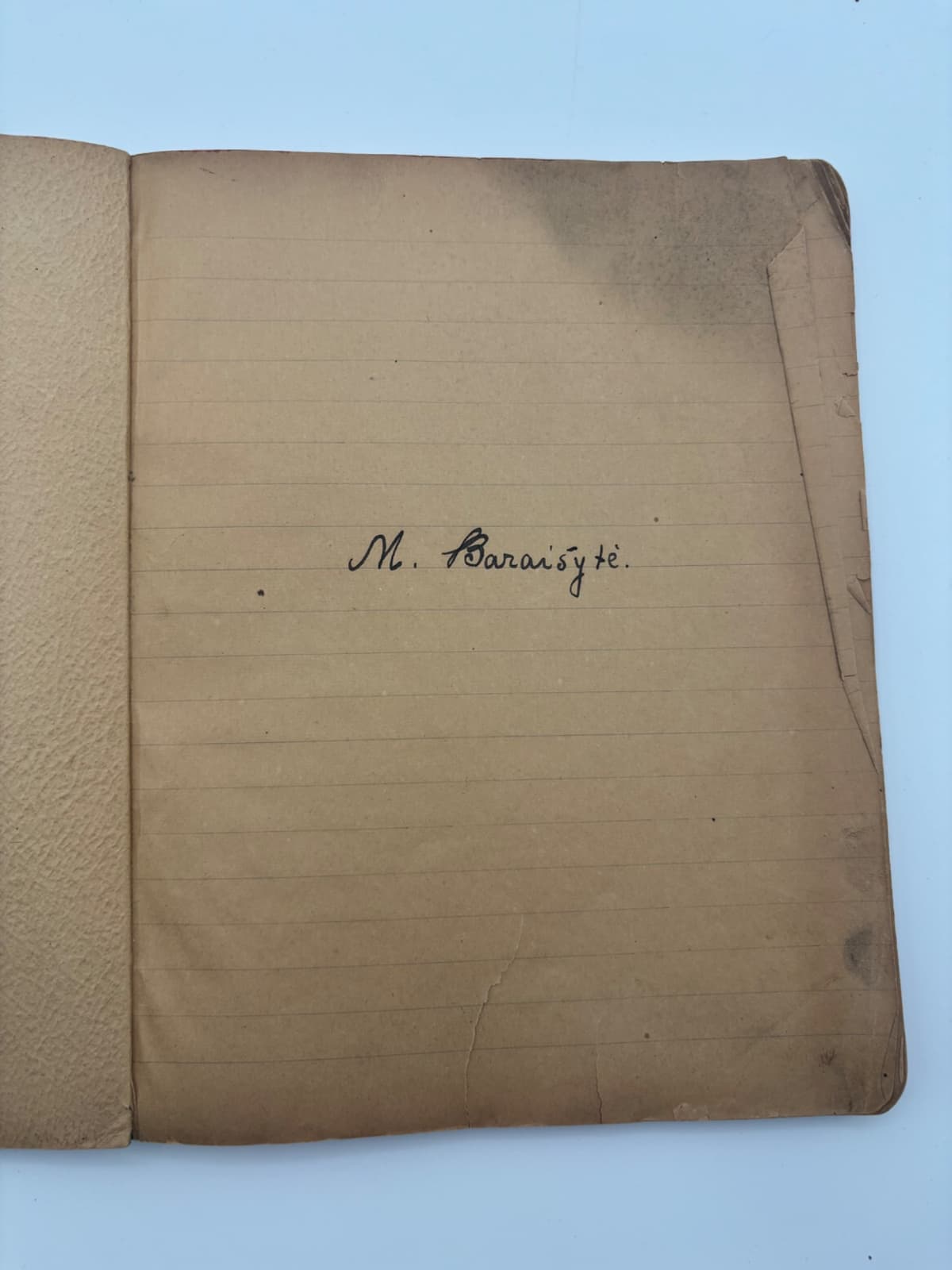 M. Baraisytė rašinių sąsiuvinis (Composition notebook of M. Baraisytė)