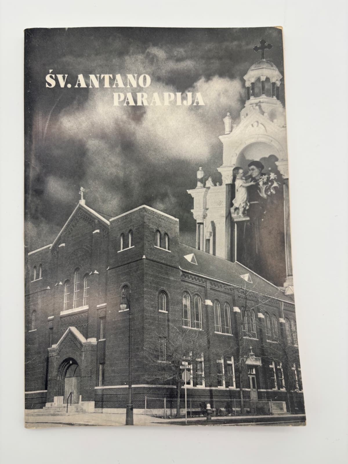 Šv. Antano Lietuvių Romos Katalikų Parapija — Auksinio Jubiliejaus Sukaktuvinis Leidinys 1920–1970